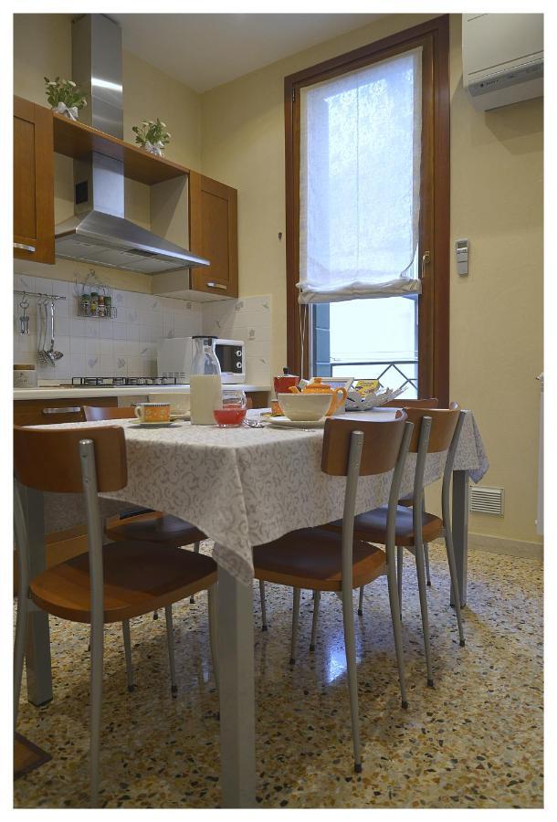 Domus Dea Appartement *